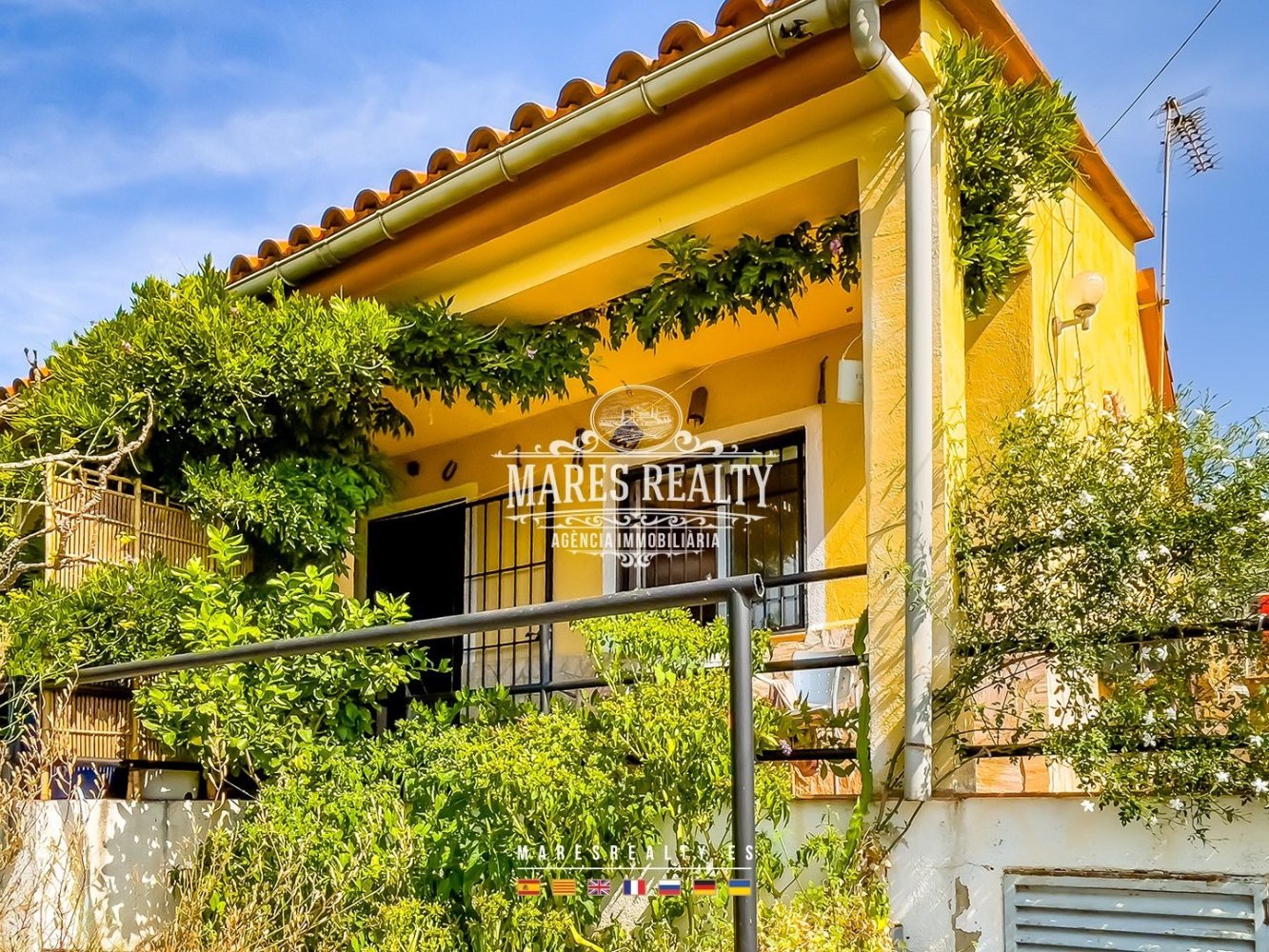 3 غرف نوم فيلا في Macanet De La Selva, Spain رقم 16843