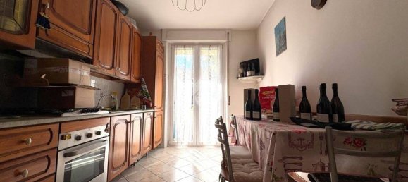 Apartamento de 3 dormitorios en Sondrio, Italy No. 354632 3