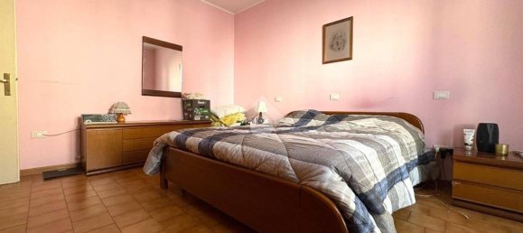 Apartamento de 3 dormitorios en Sondrio, Italy No. 354632 8