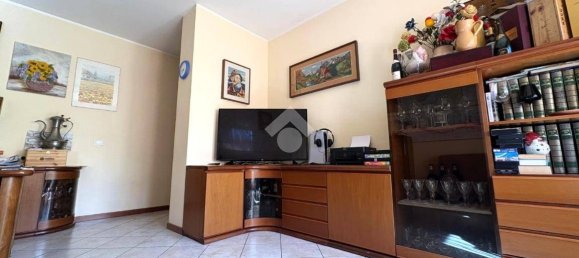 Apartamento de 3 dormitorios en Sondrio, Italy No. 354632 6