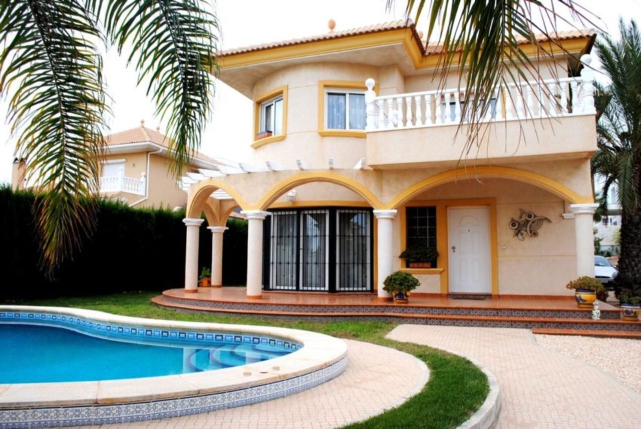3 bedrooms House in Valencian Community, Spain No. 286167