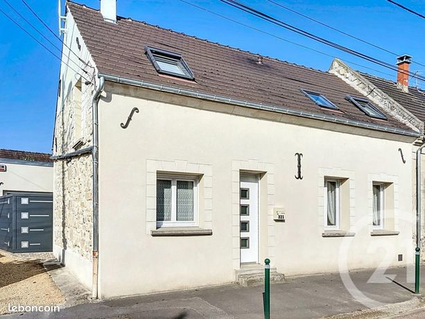 Casa de 3 dormitorios en Coudun, France No. 310261