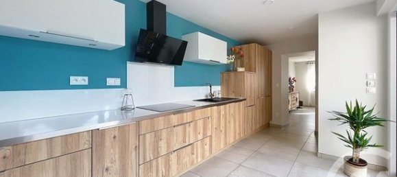 Casa de 3 dormitorios en Coudun, France No. 310261 7