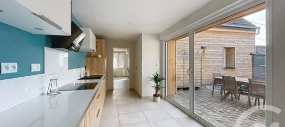 Casa de 3 dormitorios en Coudun, France No. 310261 6