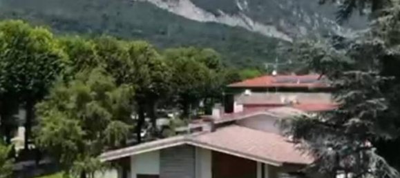 5 rooms Villa in Pordenone, Italy No. 37592 3