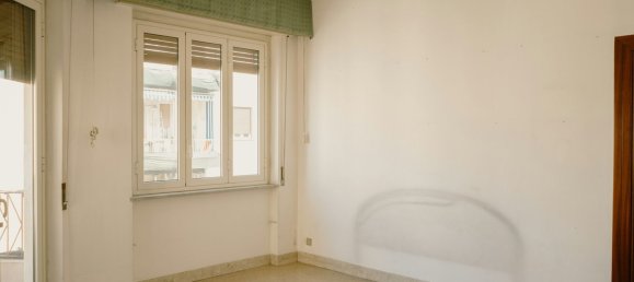 3غرفة شقة في Palermo, Italy رقم 52278 30