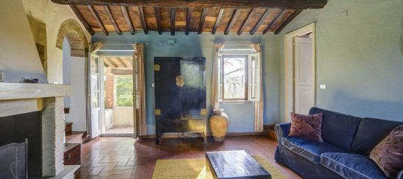 4 bedrooms House in Foiano della Chiana, Italy No. 228515 19