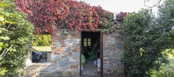 4 bedrooms House in Foiano della Chiana, Italy No. 228515 27