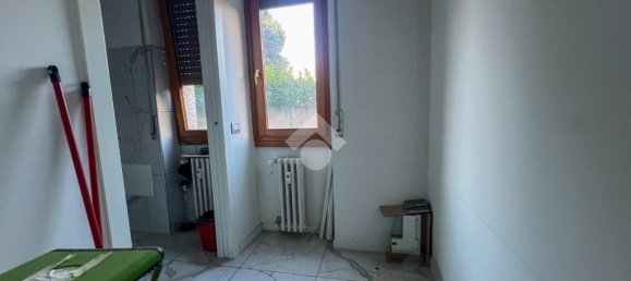 1 room Commercial property in Seveso, Italy No. 232553 8