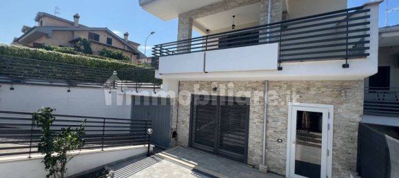 3 bedrooms Villa in Guidonia Montecelio, Italy No. 375263 17