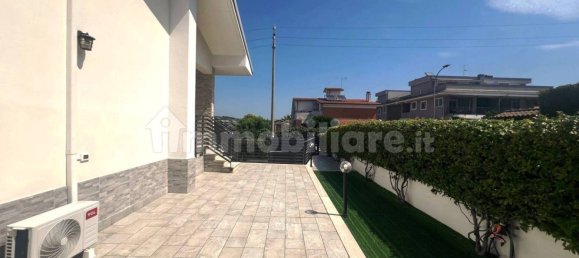 3 bedrooms Villa in Guidonia Montecelio, Italy No. 375263 10