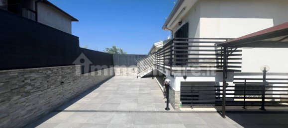 3 bedrooms Villa in Guidonia Montecelio, Italy No. 375263 6