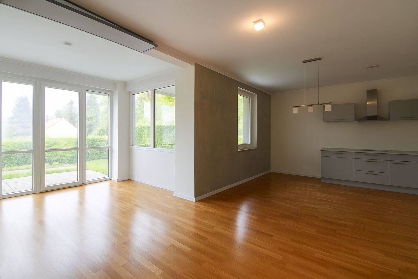 Дуплекс с 3 спальнями в Любарс, Германия № 330630