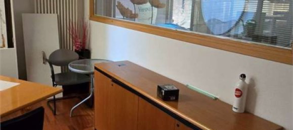 145m² Commercial property in Montebelluna, Italy No. 269958 5