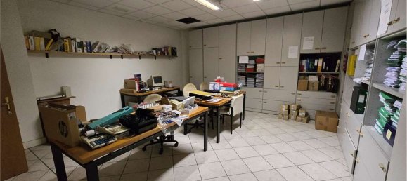 145m² Commercial property in Montebelluna, Italy No. 269958 10