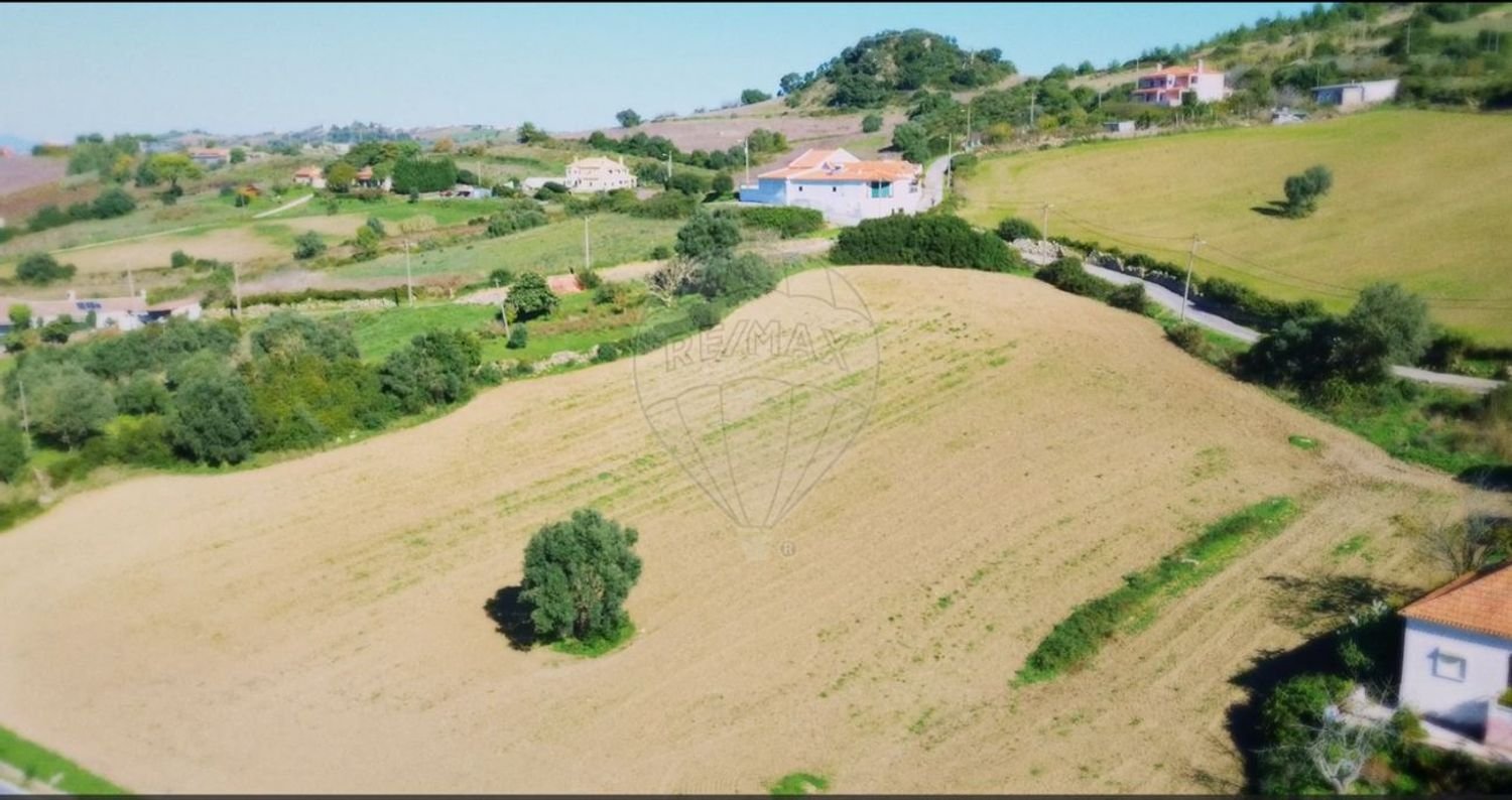 Grundstück in Vila Franca de Xira, Portugal 2280m², Nr. 107093