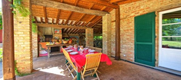 6 bedrooms Villa in Cortona, Italy No. 356 3