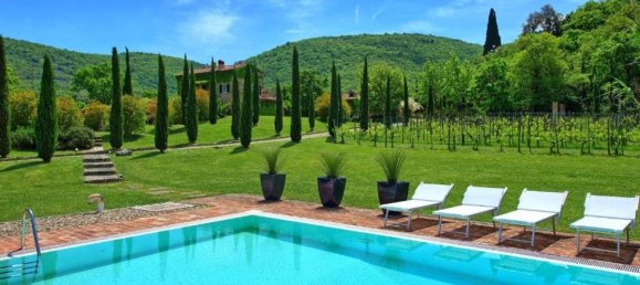 6 bedrooms Villa in Cortona, Italy No. 356 4
