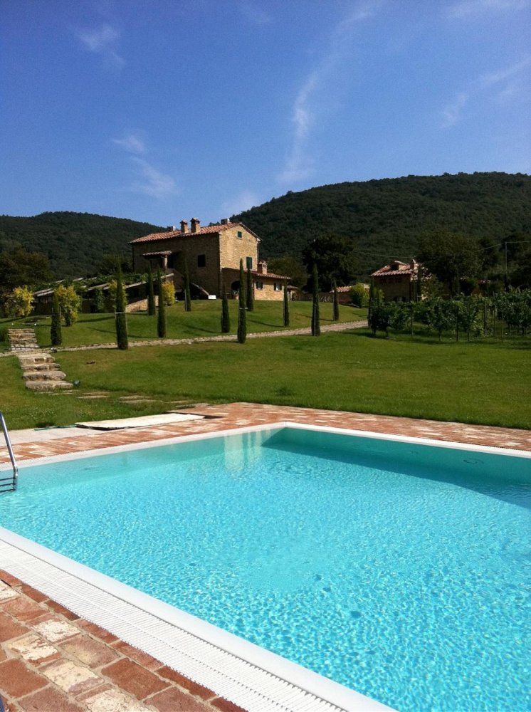 6 bedrooms Villa in Cortona, Italy No. 356