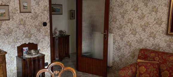 5 rooms Apartment in Cava de' Tirreni, Italy No. 229962 3