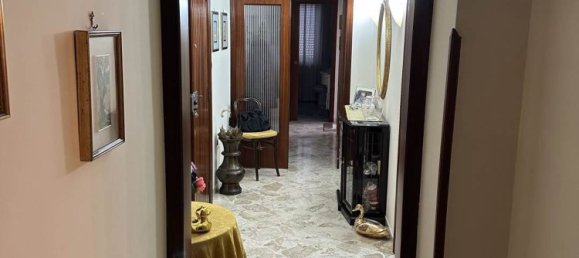 5 rooms Apartment in Cava de' Tirreni, Italy No. 229962 2