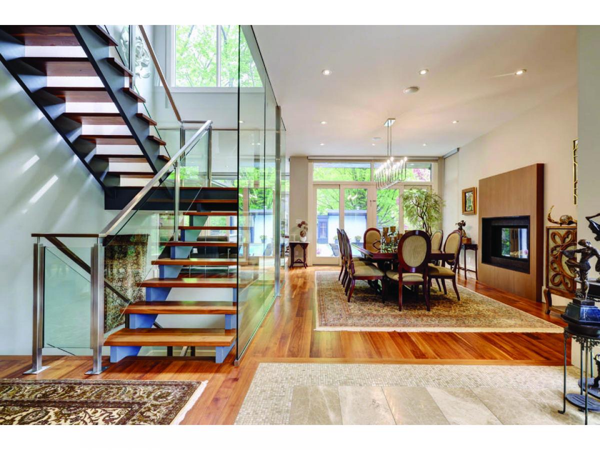 4 bedrooms House in Oakville, Canada No. 117