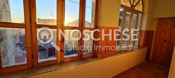 5 rooms Villa in Giffoni Sei Casali, Italy No. 134922 8