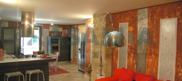 8 bedrooms House in Campobasso, Italy No. 363864 12