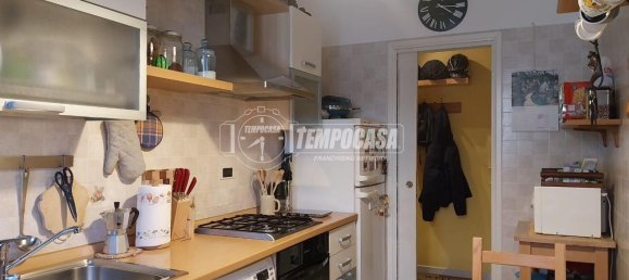 2-salle Appartement à Novate Milanese, Italy No. 37655 22