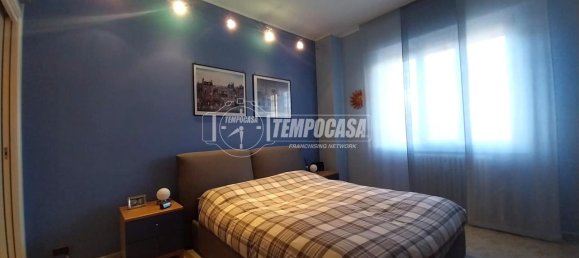 2-salle Appartement à Novate Milanese, Italy No. 37655 26