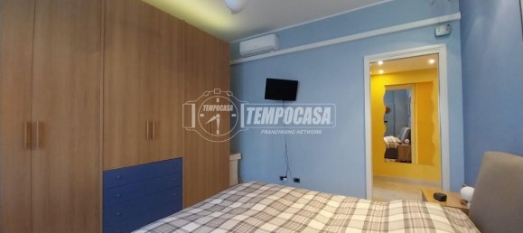 2-salle Appartement à Novate Milanese, Italy No. 37655 15