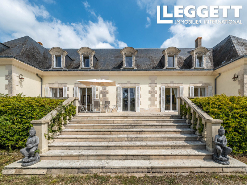 12 bedrooms House in Azay-le-Rideau, France No. 79127