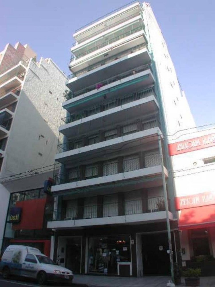 Квартира с 3 спальнями в Буэнос-Айрес, Аргентина № 69568