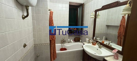 3 bedrooms Apartment in Parete, Italy No. 330223 33