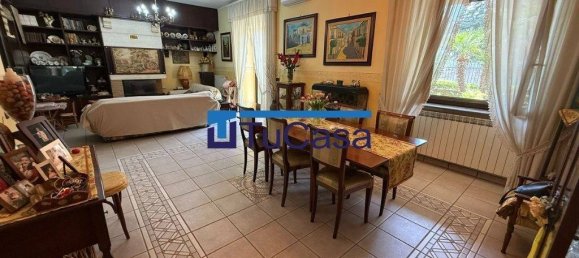 3 bedrooms Apartment in Parete, Italy No. 330223 9