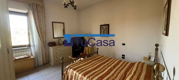 3 bedrooms Apartment in Parete, Italy No. 330223 20