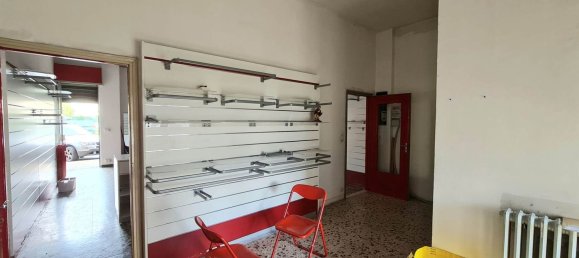 60m² Commercial property in Cossato, Italy No. 83592 3