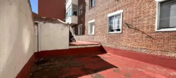 210m² Commercial property in Valladolid, Spain No. 28983 2