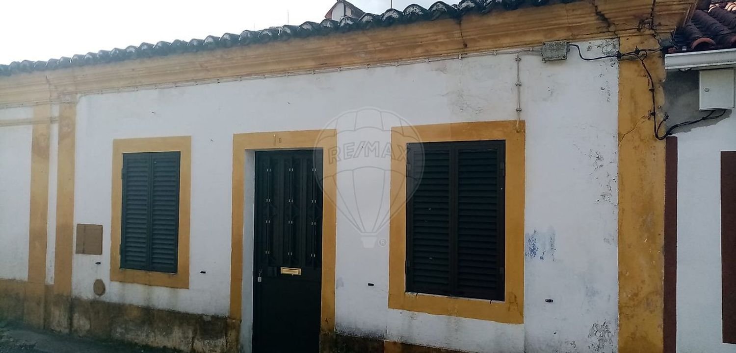 3 غرف نوم منزل في Abrantes, Portugal رقم 19740