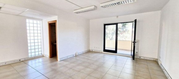Bureau à Olbia, Italy 88m² No. 372004 2
