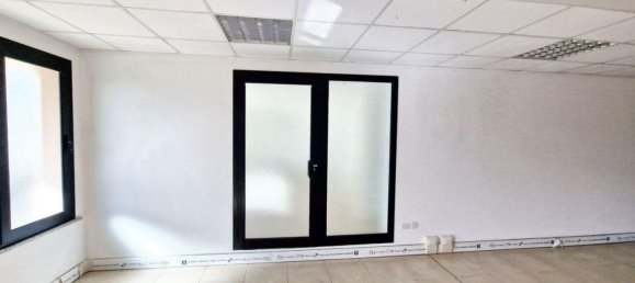 Bureau à Olbia, Italy 88m² No. 372004 5