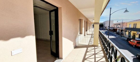 Bureau à Olbia, Italy 88m² No. 372004 7