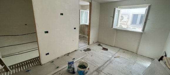 4-Zimmer Doppelhaus in Palermo, Italy, Nr. 44993 12