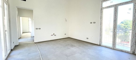 4-Zimmer Doppelhaus in Palermo, Italy, Nr. 44993 37