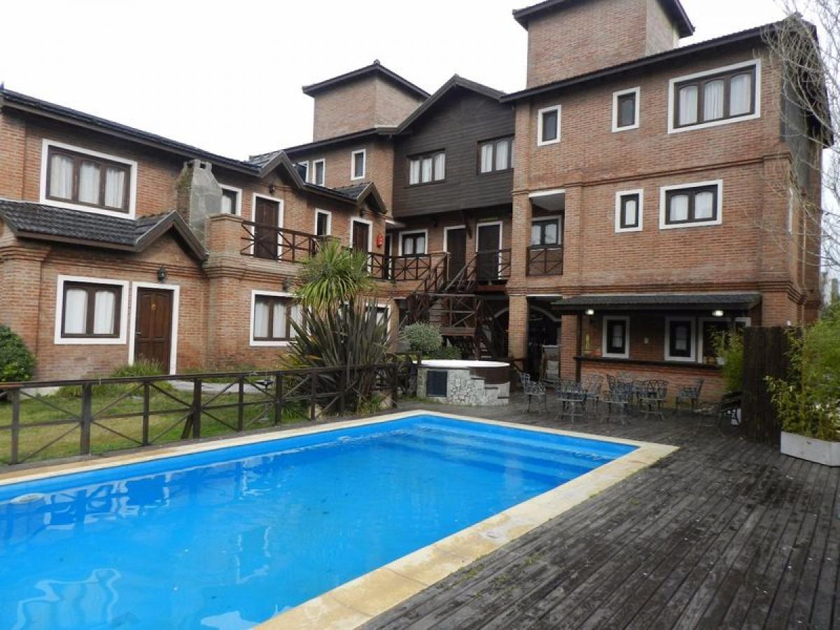 890m² Hotel in Mar del Plata, Argentina No. 108863