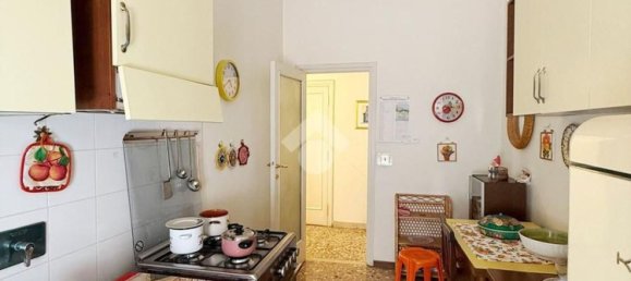 3 rooms Apartment in Rome, Italy No. 268988 5