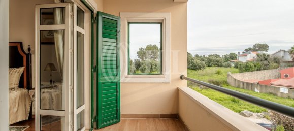 5 bedrooms Villa in Cascais, Portugal No. 106093 9