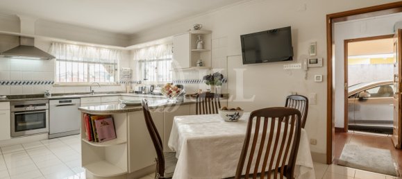 5 bedrooms Villa in Cascais, Portugal No. 106093 26