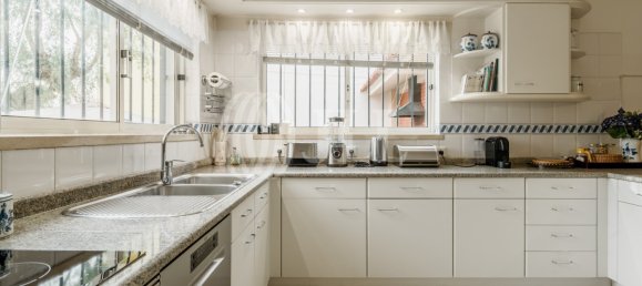 5 bedrooms Villa in Cascais, Portugal No. 106093 25