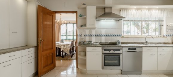 5 bedrooms Villa in Cascais, Portugal No. 106093 24